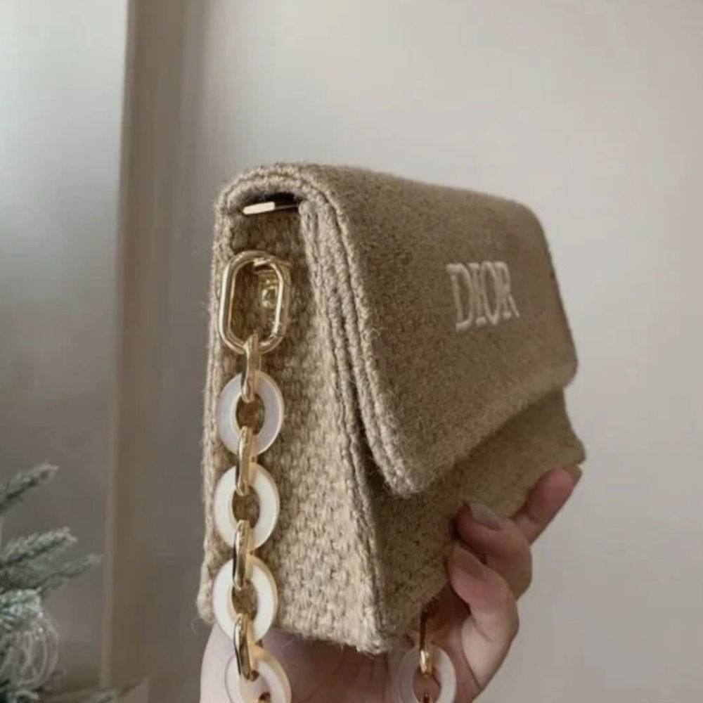 Dior VIP Raffia Bag - Picture 4 of 10